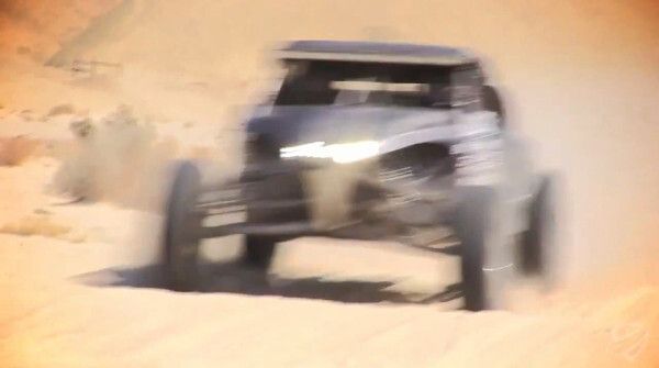 Das EV 1 ist der erste elektrisch angetriebene Rennwagen für Baja-Rennen (Bildquelle: SRI, SRD, EV West)