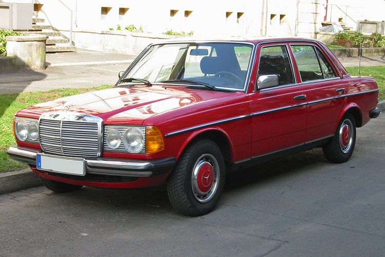 Rang 2: Mercedes Benz W123 mit 19.718 H-Kennzeichen / Bestand 27.146 (Bild: Mercedes W123 / Sven Storbeck / CC BY-SA 3.0)