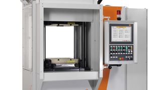 Technisches Highlight ist eine vertikal von oben einspritzende Elastomer-Spritzgießmaschine MTF400/100edition mit einem Cool Drive II-Antrieb. (Bild: Maplan)