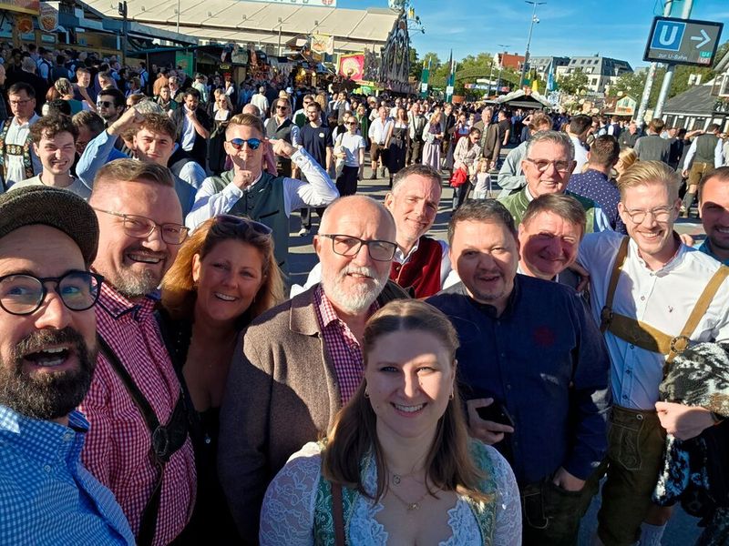 Das ACER Team hat seine Distris und Partner traditionell ins Schützenfest eingeladen. (Bild: Vogel IT-Medien)