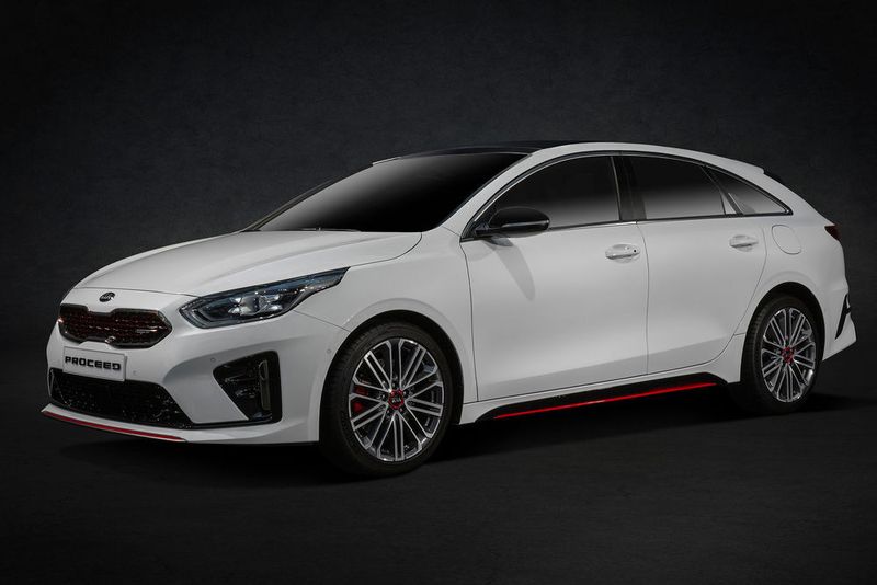 Kia hat in Barcelona den Pro Ceed vorgestellt. Es ist eine Art Shooting Brake mit einem stark abfallenden, coupéförmigen Dach. (Kia)