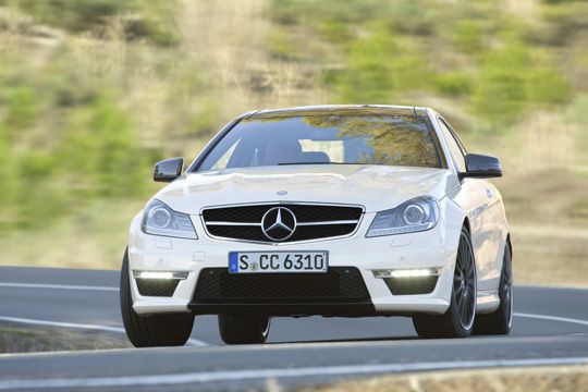 Neuer Sport-Bolide: Der Mercedes C63 AMG kostet in der Basis-Version ab 72.590 Euro. (Archiv: Vogel Business Media)
