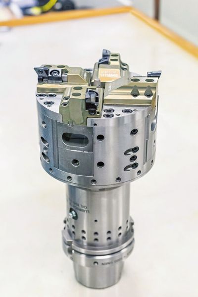 Das vierschneidige Aussteuerwerkzeug steht für hohe Prozesssicherheit und Flexibilität bei der Bearbeitung von Statorbohrungen.  (Bild: Mapal)