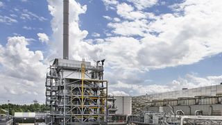 Der neue von Eon betriebene Kessel soll die betriebliche Flexibilität der Strom- und Dampfinfrastruktur am Standort Terneuzen in Holland erhöhen. (Eon)