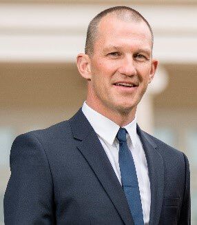 Mathias Bode, Gründer und ehemaliger Geschäftsführer von (Horiba) FuelCon und Sensotech verstärkt zukünftig die M&A-Beratung Aquin. Bode verfügt über langjährige Branchenerfahrung im Bereich der Sensorik, Brennstoffzelle und Batterietechnik. Daneben hat er einen großen Erfahrungsschatz beim Aufbau und Entwickeln von Unternehmen und hat verschiedene M&A sowie PMI Prozesse begleitet.

Unmittelbar nach Abschluss des Studiums der Technischen Kybernetik und Automatisierungstechnik an der Technischen Universität „Otto von Guericke“ Magdeburg gründete Mathias Bode 1990 die SensoTech GmbH. Das Unternehmen entwickelte sich zu einem renommierten Anbieter von in-line Sensorsystemen zur Prozessanalyse und verfügt über einen breiten internationalen Kundenstamm in den verschiedensten Industrien wie Chemie, Food Processing, Pharma, Petrochemie, Bergbau oder Stahlherstellung. 

Darüber hinaus gründete Mathias Bode 2001 die FuelCon AG und entwickelte das Unternehmen zu einem der weltweit führenden Anbieter von Test- und Prüflösungen für Brennstoffzellen und Batterien insbesondere für die Automobilindustrie. Das Unternehmen wurde im Jahr 2018 an die japanische Horiba Gruppe verkauft und ist mittlerweile ein Baustein ihres E-Mobility Produktspektrums. (Aquin)