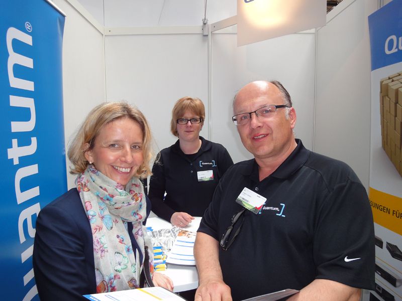 Stephanie Steen, (l.) IT-BUSINESS, mit Jürgen Stelter und Karin Lambert, Quantum (Archiv: Vogel Business Media)