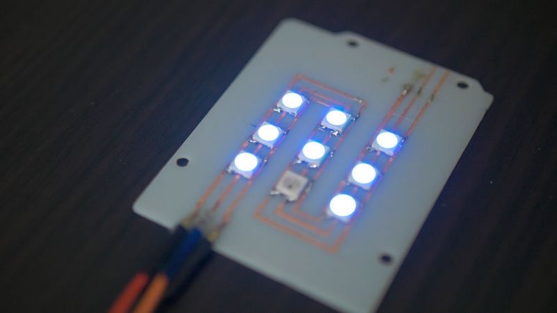 Ein funktionsfähiges Beispiels-PCB aus dem 3-D-Drucker NexD1. (Next Dynamics)