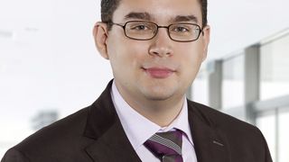 Volker Presser forscht an der Saar-Uni und am INM – Leibniz-Institut für Neue Materialien an hocheffizienten und umweltfreundlichen Entsalzungsmethoden sowie an neuen Energiespeichermaterialien. (Bild: Uwe Bellhäuser/INM)