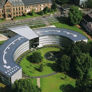 Aus der Vogelperspektive: Die Konzernzentrale in Leverkusen.