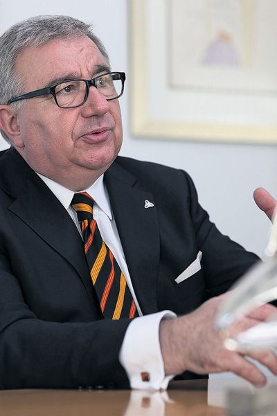 Prof. Dr. Spath: „Als Innovationstreiber und Wegbereiter für Industrie 4.0 kennen wir die unterschiedlichsten Sicherheitsanforderungen vernetzter Geschäfts- und Wertschöpfungsprozesse. Sie zu beherrschen wird ein entscheidender Meilenstein hin zur ‚Smart Factory’ sein.“ (Bild: Wittenstein/Schmeisser)
