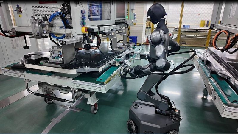 The humanoid "Xiao Mo" replaces humans in battery production at CATL.(Image: CATL)
