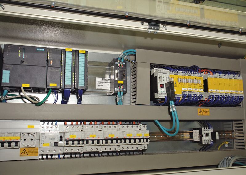 Bild 2: Das Modulare Sicherheitssystem Sirius 3RK3 kann mit bis zu neun Zusatzmodulen erweitert werden. (Bild: Siemens)