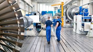 Positive Entwicklung im Maschinenbau: Die Aufträge steigen wieder. (©industrieblick - stock.adobe.com)