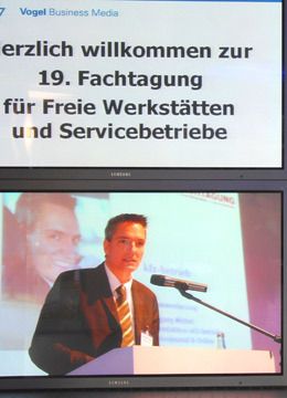 265 Teilnehmer begrüßte »kfz-betrieb«-Chefredakteur Wolfgang Michel zur diesjährigen Fachtagung für Freie Werkstätten und Servicebetriebe im Vogel Convention Center in Würzburg. (Archiv: Vogel Business Media)