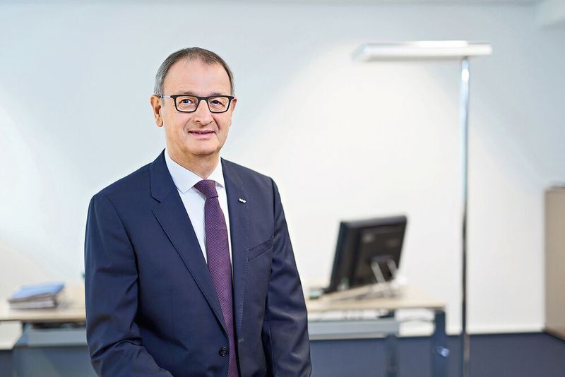 Dr. Wilfried Schäfer, Geschäftsführer beim EMO-Organisator VDW: «Alle wichtigen Hersteller von Produktionstechnik präsentieren sich in Hannover auf der grössten und umfangreichsten Leistungsschau der Industrieproduktion. Da will keiner fehlen.» (Uwe Nölke)