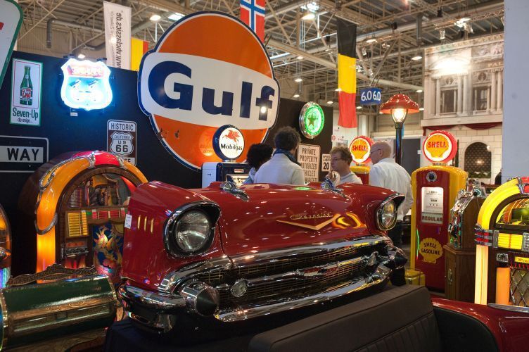 Um das Thema Alt-Automobil hat sich mittlerweile eine ganze Industrie gebildet. Auch sie ist fester Bestandteil der Messe in Essen. (S.I.H.A.)