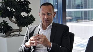 Jürgen Keller, einst Deutschland-Chef von Opel und Hyundai, wechselt in den Handel und wird Vorstand der AVAG. (Bild: Wehner / Vogel Communications Group)