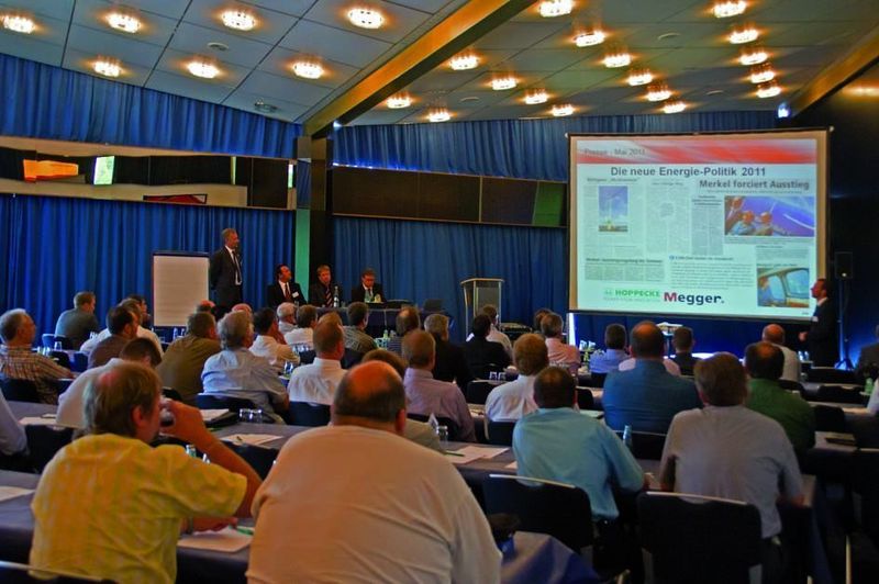 Vor dem Hintergrund der Energiewende und dem bevorstehenden Umbau der deutschen Energienetze wurde über die Zukunft der Unterbrechungsfreien Stromversorgung diskutiert (Archiv: Vogel Business Media)