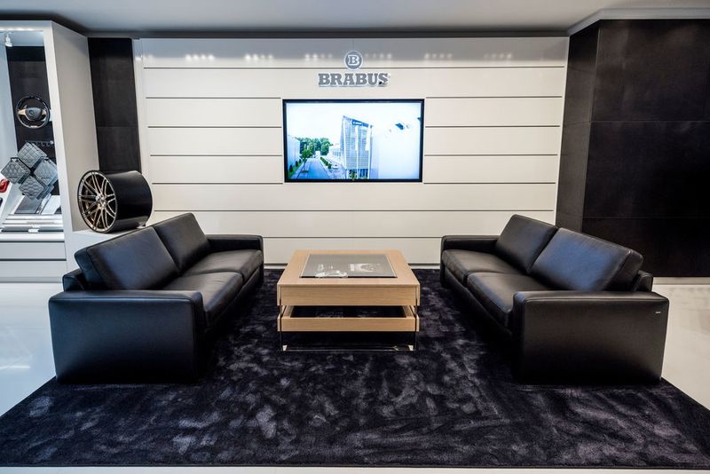 Weitere Flagship Stores von Brabus gibt es in Dubai, Kuala Lumpur, London, Los Angeles, Miami, Moskau, Peking, Shanghai und Tokio.  (Brabus)