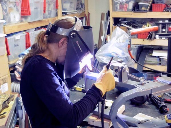 Eva Håkansson – mit fast 435 km/h die schnellste Motorradfahrerin der Welt. (Bild: KillaCycle Racing)