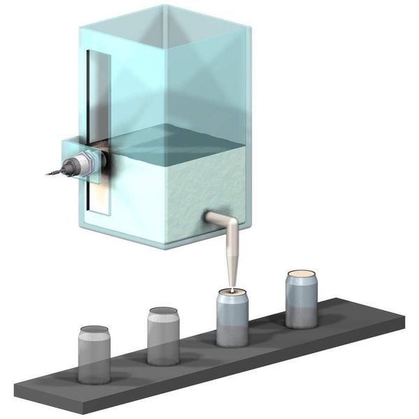 Abb. 7: Die smartLEVEL-Sensoren eignen sich zur Abfrage von leitfähigen, stark pastösen Medien. Der Sensor überwacht an dieser Abfüllanlage den Füllstand von Bodylotion. (Archiv: Vogel Business Media)