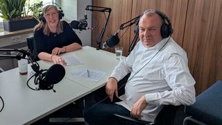 Über den Fall Kienle spricht Podcast-Hostin Silvia Lulei mit ihrem Kollegen Peter Diehl, der den Fall von Anfang an verfolgt hat. (Bild: VCG - Rosenow)