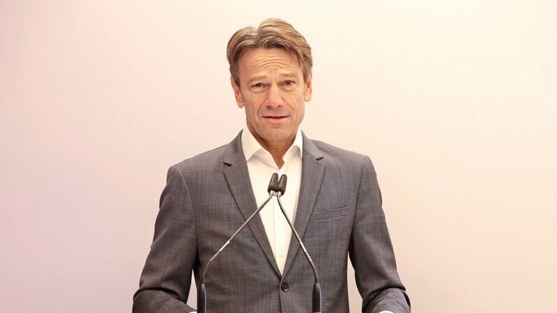 Uwe Hochgeschurtz, Geschäftsführer von Renault Deutschland, bleibt Vizepräsident des VDIK.