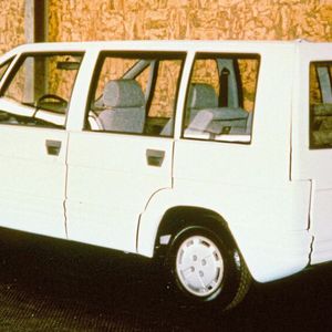 Besonderes Merkmal war der vom im Kunststoff-Karosseriebau erfahrenen Autohersteller Matra entwickelte, mehrschichtige Polyesteraufbau.(Bild:  Renault)