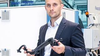 Anwendung findet diese sogenannte Wasser-Injektions-Technik (WIT) bereits in der komplexen Bauteilstruktur eines Pkw-Kupplungspedals als Kunststoff-Hohlkörper. (Thomas Am Ende / TU Chemnitz)