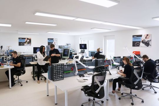 Ortner Medizintechnik hat u. a. sein Sondenreparatur-Labor erweitert.(Bild:  Kavran/Ortner Medizintechnik)