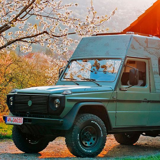 Aus einem  Steyr-Puch 230 GE zaubert Lorinser ein Wohnmobil.(Bild:  Lorinser)