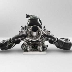 Die technischen Änderungen betreffen den Verbrennungsmotor, Turbolader und elektrische Systeme zur Energierückgewinnung.