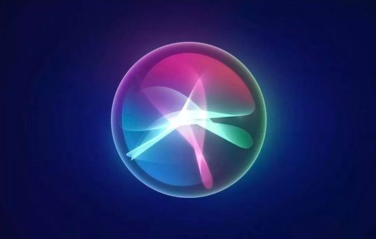 Forscher an der Universität Trier gehen der Frage nach, ob Sprachassistenten wie Siri von Apple auch am Arbeitsplatz nützlich sein können und wie die Akzeptanz dafür aussieht. Hier eine Einschätzung.(Bild:  Apple)