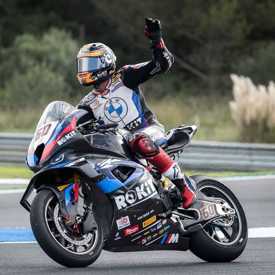 Aktuelle Anwendungen von eFuels: Toprak Razgatlıoğlu gewinnt die Superbike-Weltmeisterschaft mit synthetischem Benzin aus Sachsen.(Bild:  BMW Motorrad Motorsport / Alexphoto 2024)