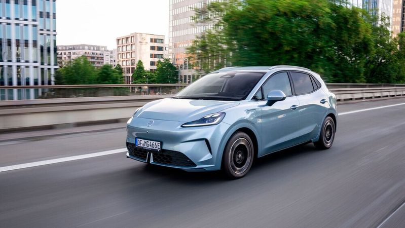 Von der Seite verbirgt der MG seine 4,39 Meter Länge(Bild:  MG Motor)