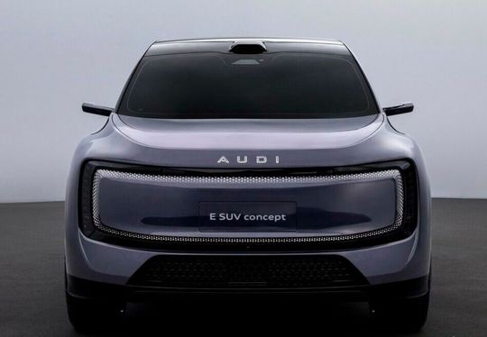 Audi hinkt in Sachen Umsatz und Gewinn den tollen Zeiten erneut hinterher, wie der Blick auf die Zahlen für das erste Quartal 2026 offenbaren. Auch das China-Geschäft ist hart abgesackt. Kompensieren will man das etwa damit, dass die Ringe für China wegfallen. Auch muss gespart werden.(Bild:  Audi)