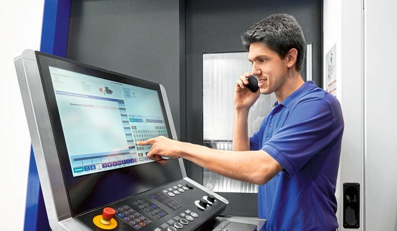 Bei Heller-4-Services stehen die Reduzierung von Stillstandzeiten, die vorbeugende bedarfsgerechte Instandhaltung und die Auswertung von Maschinendaten im Vordergrund. (Heller)