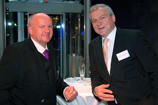 Ehemalige Kollegen unter sich: Werner von Hebel (Geschäftsführer Audatex) und Clemens Klinke (Dekra Automobil). (Archiv: Vogel Business Media)