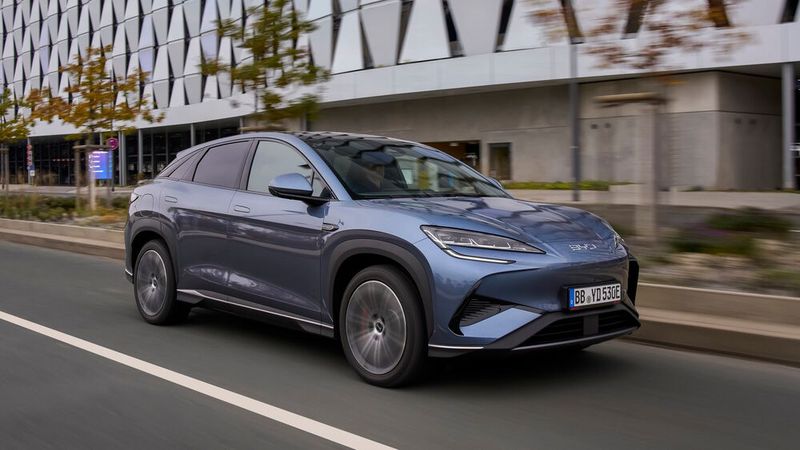 Bei der kurzen Testfahrt um Frankfurt herum offenbarte der Sealion 7 wenige Schwächen. (Bild: BYD)