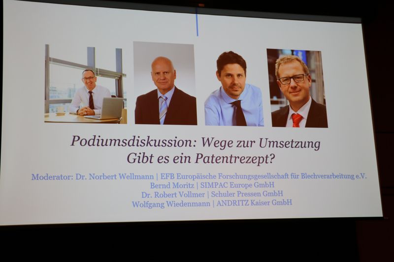 Den Abschluss des spannenden Tages in Sindelfingen bildete eine Podiumsdiskussion … (Vogel Communications Group GmbH & Co. KG)