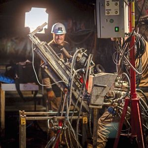 Hier entsteht der Bergbau 4.0, der in Zukunft digitalisiert ist und an einigen Stellen ohne Menschen unter Tage auskommt. (Bild: Andreas Hiekel/TU Bergakademie Freiberg)