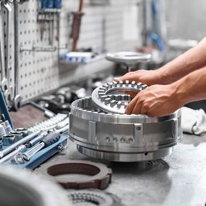 Ein weiteres Bauteil, das schon heute wiederverwendet wird, ist der Drehmomentwandler.(Bild:  ZF Friedrichshafen AG)