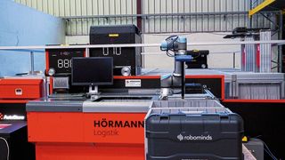 Die Partnerschaft von Hörmann Logistik mit Robominds schafft das nächste Level der Warehouse Automation. (Bild: Robominds/Hörmann Logistik)