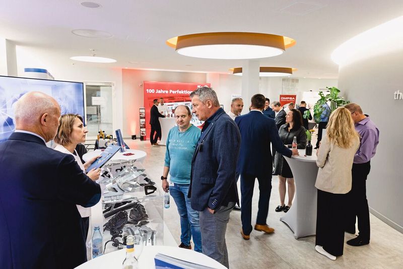 Impressionen der Fachtagung „Mehr Effizienz im Presswerk“ 2025 in Würzburg. (Bild: Stefan Bausewein)