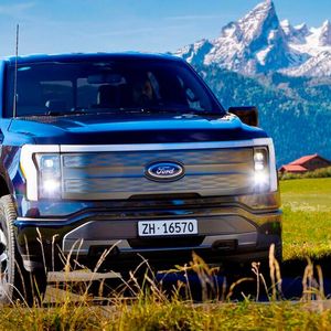 Ford hat vor drei Jahren seinen US-Bestseller F-150 elektrifiziert.(Bild:  Ford)