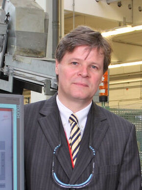  Dr. Matthias Breithor, Produktionsleiter Henkel: