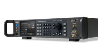 HF-Signalgeneratoren mit 40 GHz: Signale für die Mobilkommunikation (NR5G) mit Bändern jenseits von 24 GHz. Außerdem lassen sich mit dem Generator Anwendungen wie Radar und Satellitenkommunikation (Ku-, K-, Ka-Band) entwickeln und testen.  (Bild: Siglent)
