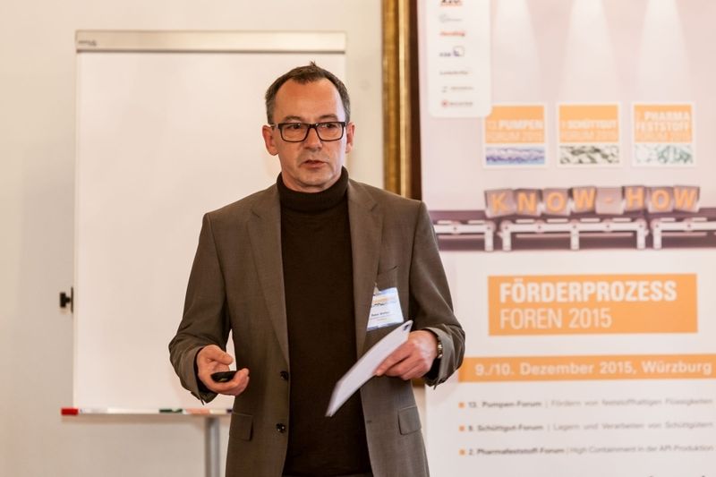 Peter Wetter, IO Consultant: „Schleusungsvorgänge sollten möglichst vermieden oder wenn möglich automatisiert werden.“ (Bild: Bausewein/PROCESS/PharmaTEC)