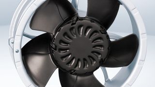 Lüfterkühlung vs. Wärmetauscher: Beide Systeme haben ihre Vor- und Nachteile und spielen diese in bestimmten Situationen aus. (Bild: Ebm-Papst)