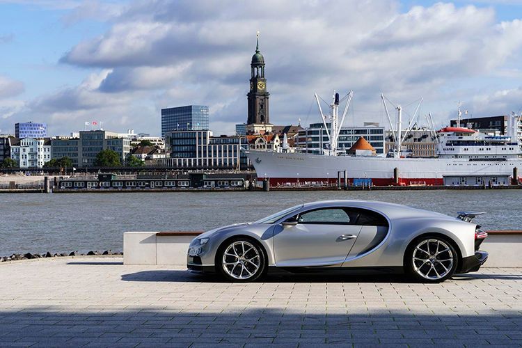 Dieses Fahrvergnügen lässt sich Bugatti mit rund 2,9 Millionen Euro bezahlen. (Bugatti)